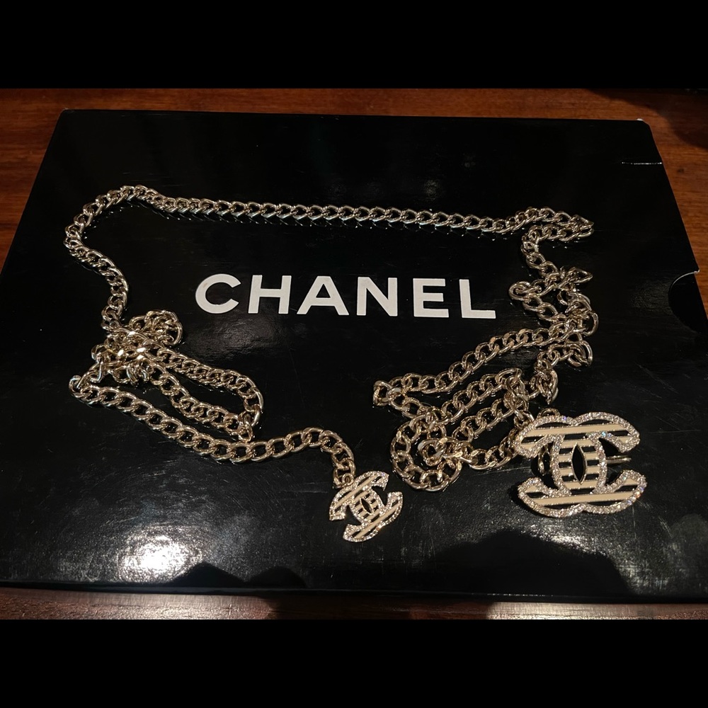 Gold Chanel chain belt. Perfect condition!!